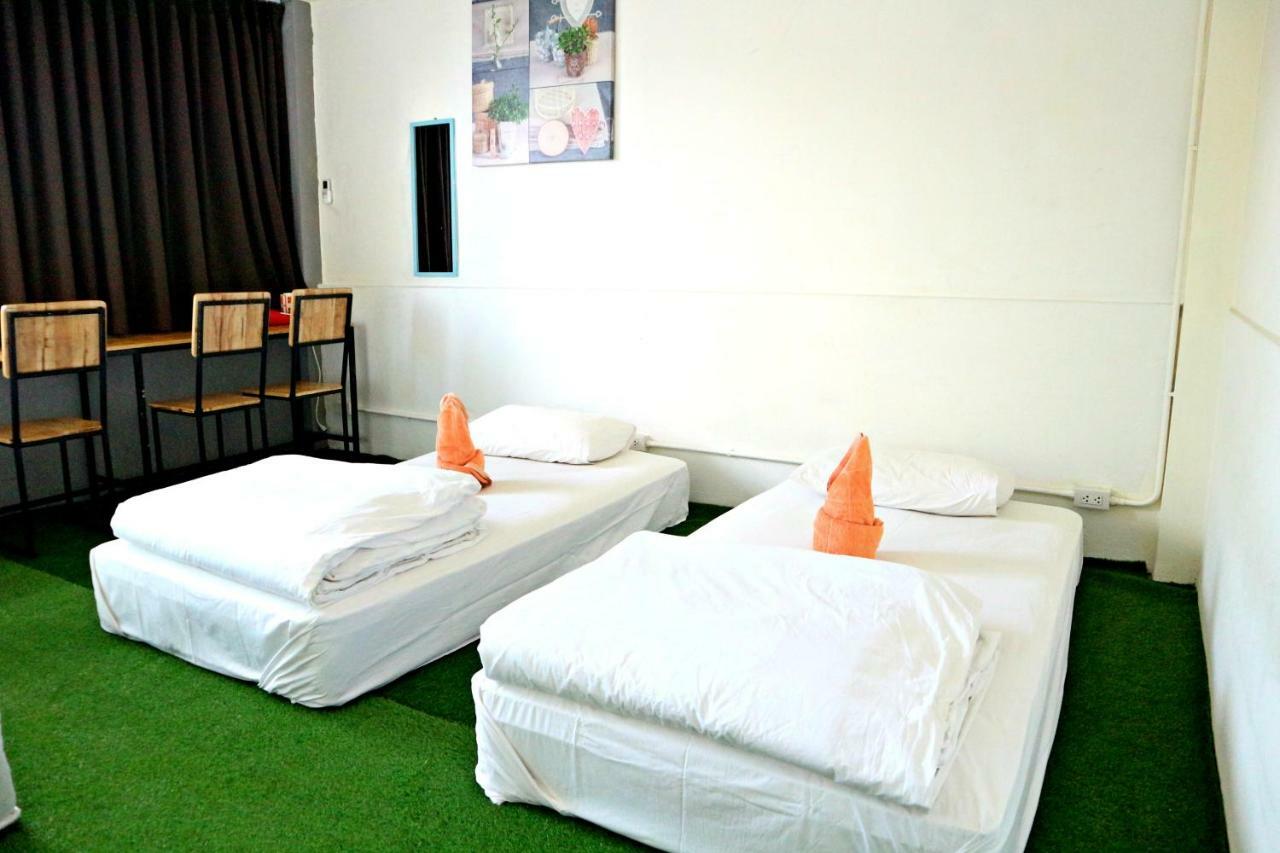 Love Cnx Guesthouse شيانغ ماي المظهر الخارجي الصورة