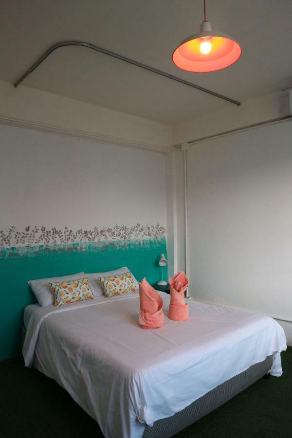 Love Cnx Guesthouse شيانغ ماي المظهر الخارجي الصورة